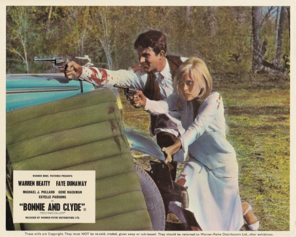 Warren Beatty as Clyde with Faye Dunaway as Bonnie