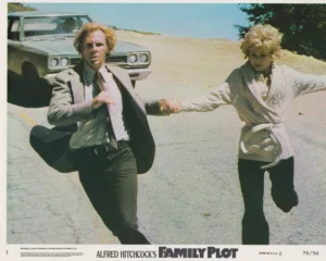 Family Plot (1976) lobby card #2