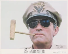 MacArthur (1977) USA Lobby Card #01 NSS 77-510