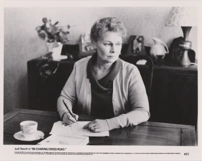 Dame Judy Dench starring in 84 Charing Cross Road (1987)