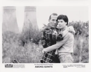 Pete Postlethwaite and Rachel Griffiths in Sam Miller's Among Giants (1998)