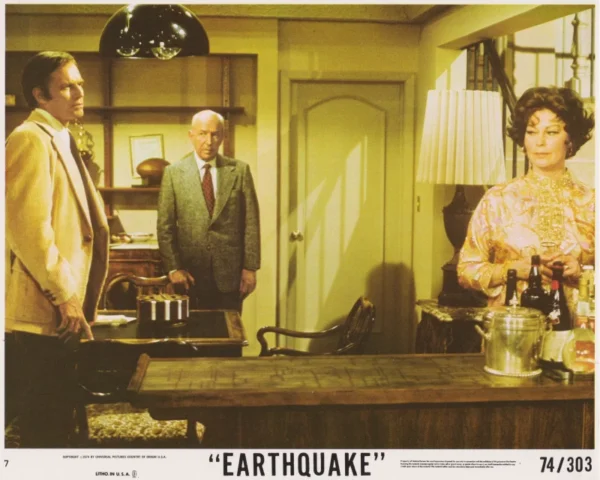 Earthquake (1974) USA Lobby Card #7 NSS 74/303 [scanned-in image]