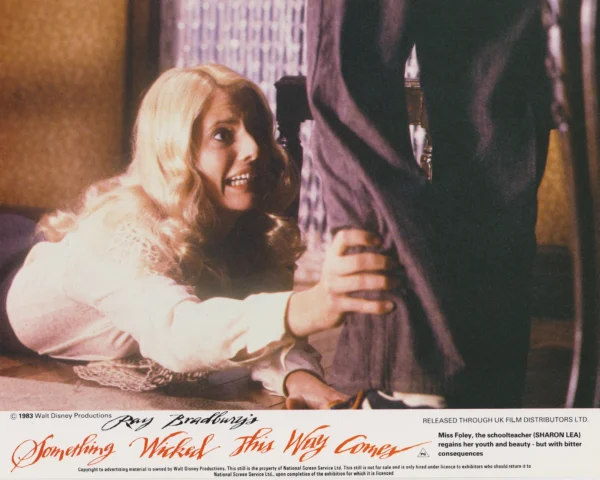 Something Wicked This Way Comes (1983)